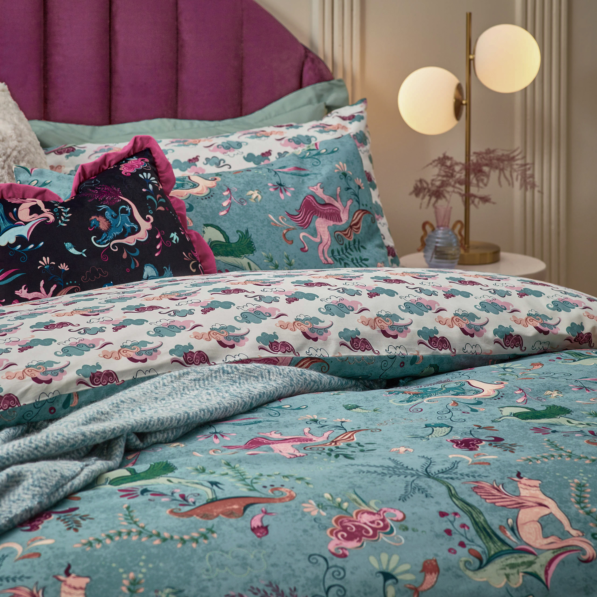 Athena Mythological 4x6 DOUBLE Duvet Cover and Pillowcase Set