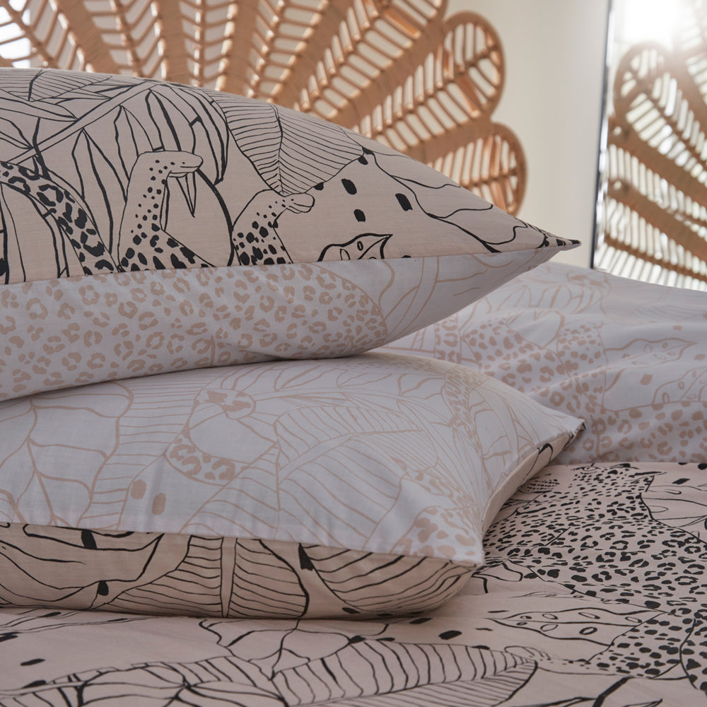 Aurora 6x6 SUPER KING Duvet Cover and Pillowcase Set