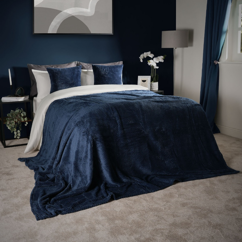 Waffle Textured Mink Throw - Navy